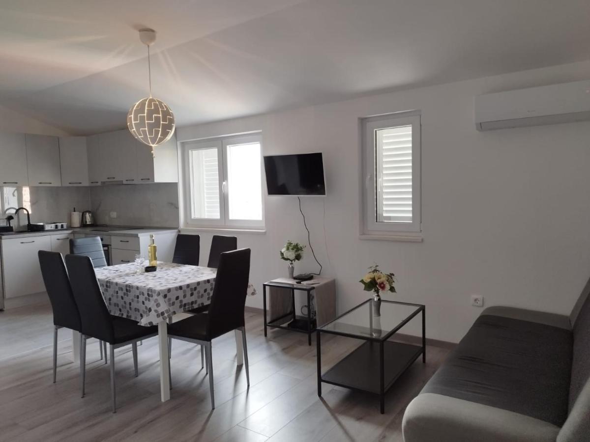 Apartmani Triva 1 スプリト エクステリア 写真
