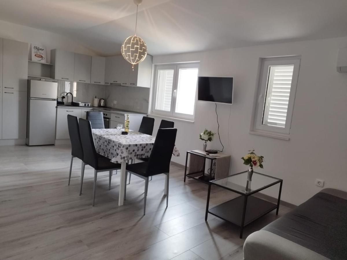 Apartmani Triva 1 スプリト エクステリア 写真