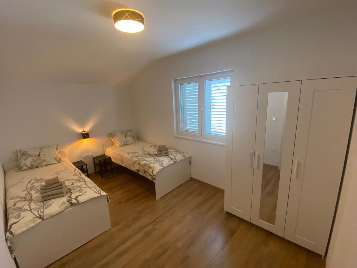 Apartmani Triva 1 スプリト エクステリア 写真